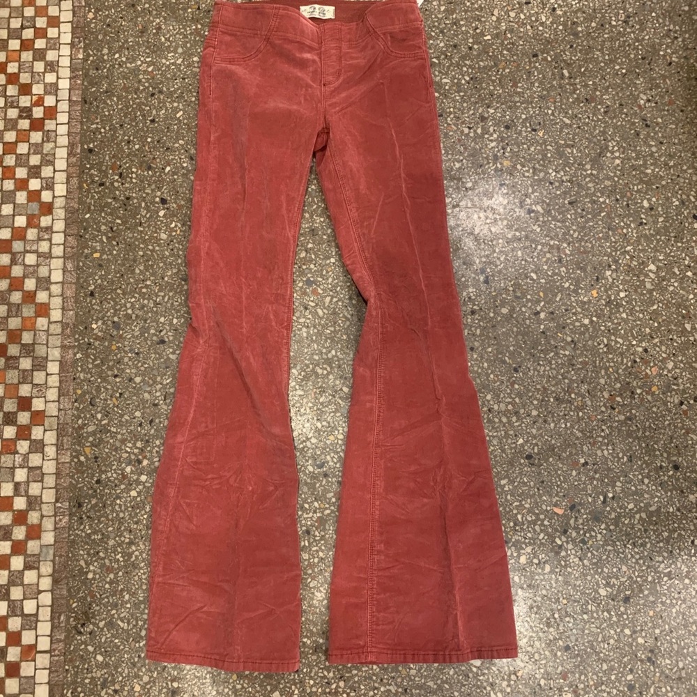 NWT Free People style 6645 Cordoroy Flare size 28 Garnet Royale